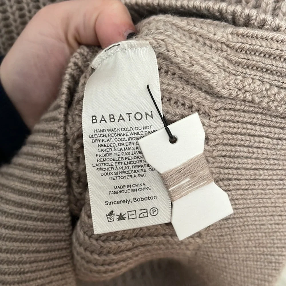 aritzia sweater - Picture 5 of 5